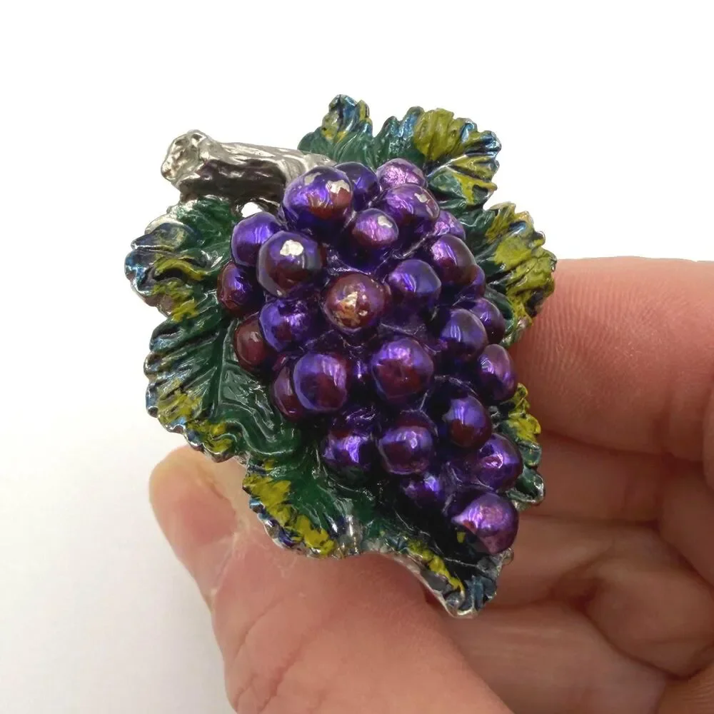 Grape Cluster Wine Bottle Stopper & Mariposa Wine Bottle Shaped Napkin Weight